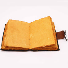 Įkelti vaizdą į galerijos rodinį, Odinė užrašinė, rudos spalvos, sendintais lapais 3872