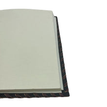 Įkelti vaizdą į galerijos rodinį, Užrašų knygutė odiniais viršeliais dekoruota pasaulio žemėlapių, ruda, 98 psl.